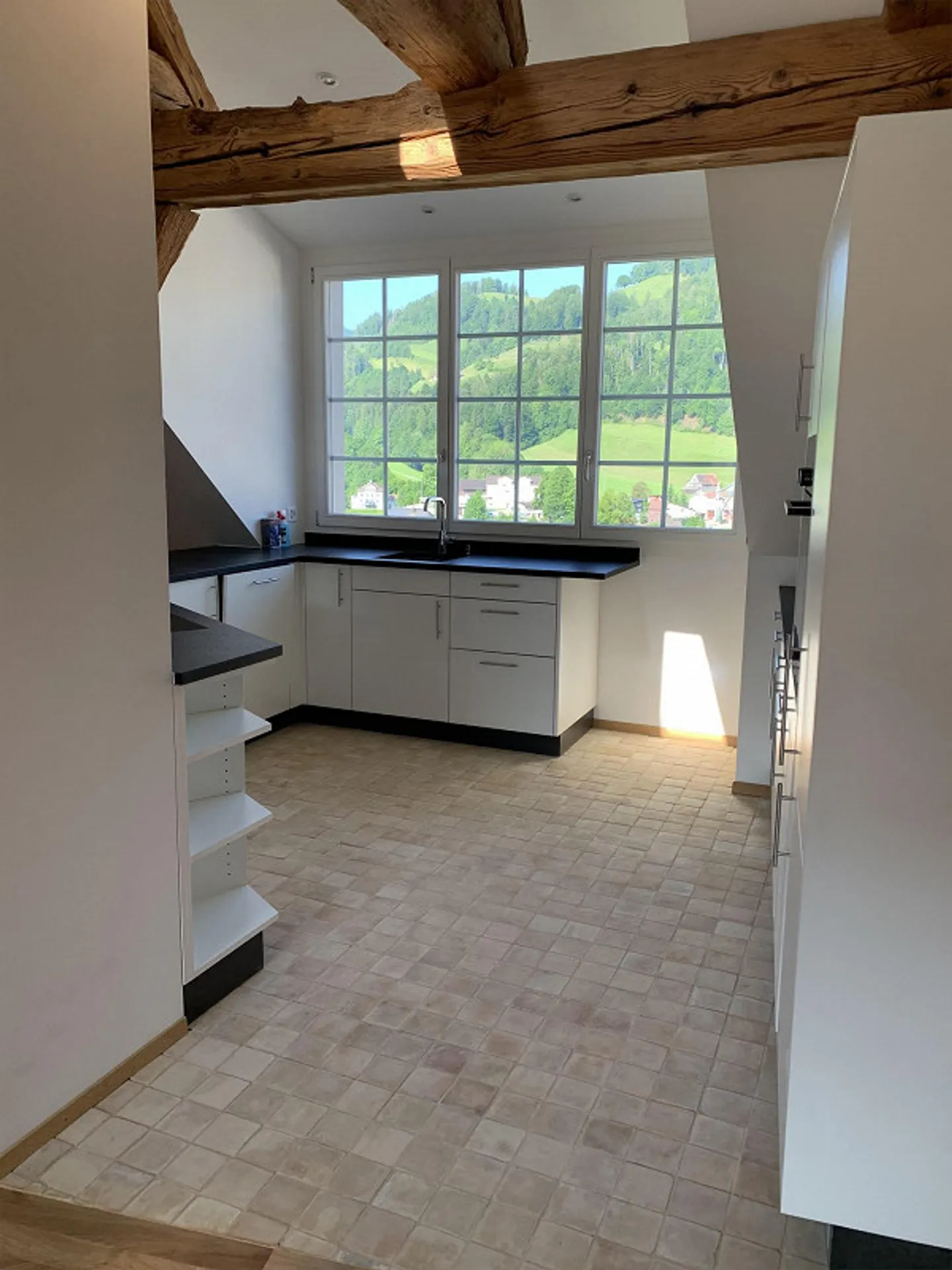 Stilvolles Apartment mit herrlicher Aussicht - Foto 3 von 10