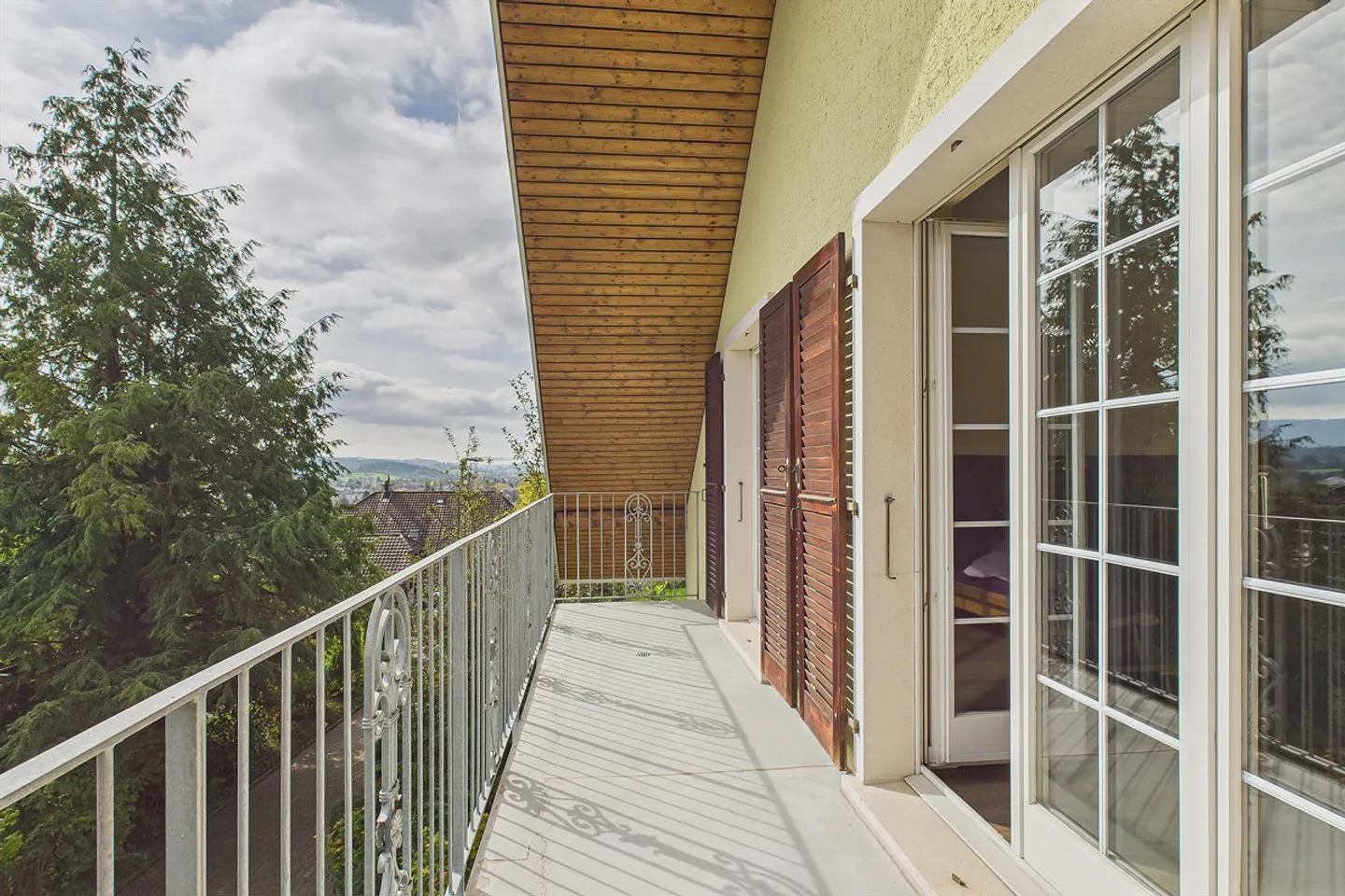 Villa maestosa sopra i tetti di Lyss - Foto 22 di 28