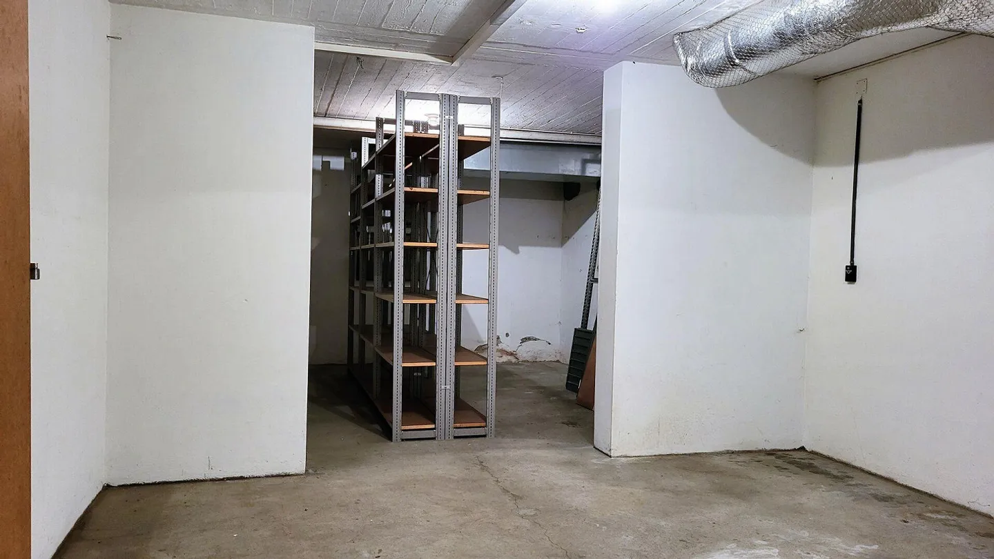 Archivio / Magazzino presso la stazione di Wil SG - Foto 3 di 7