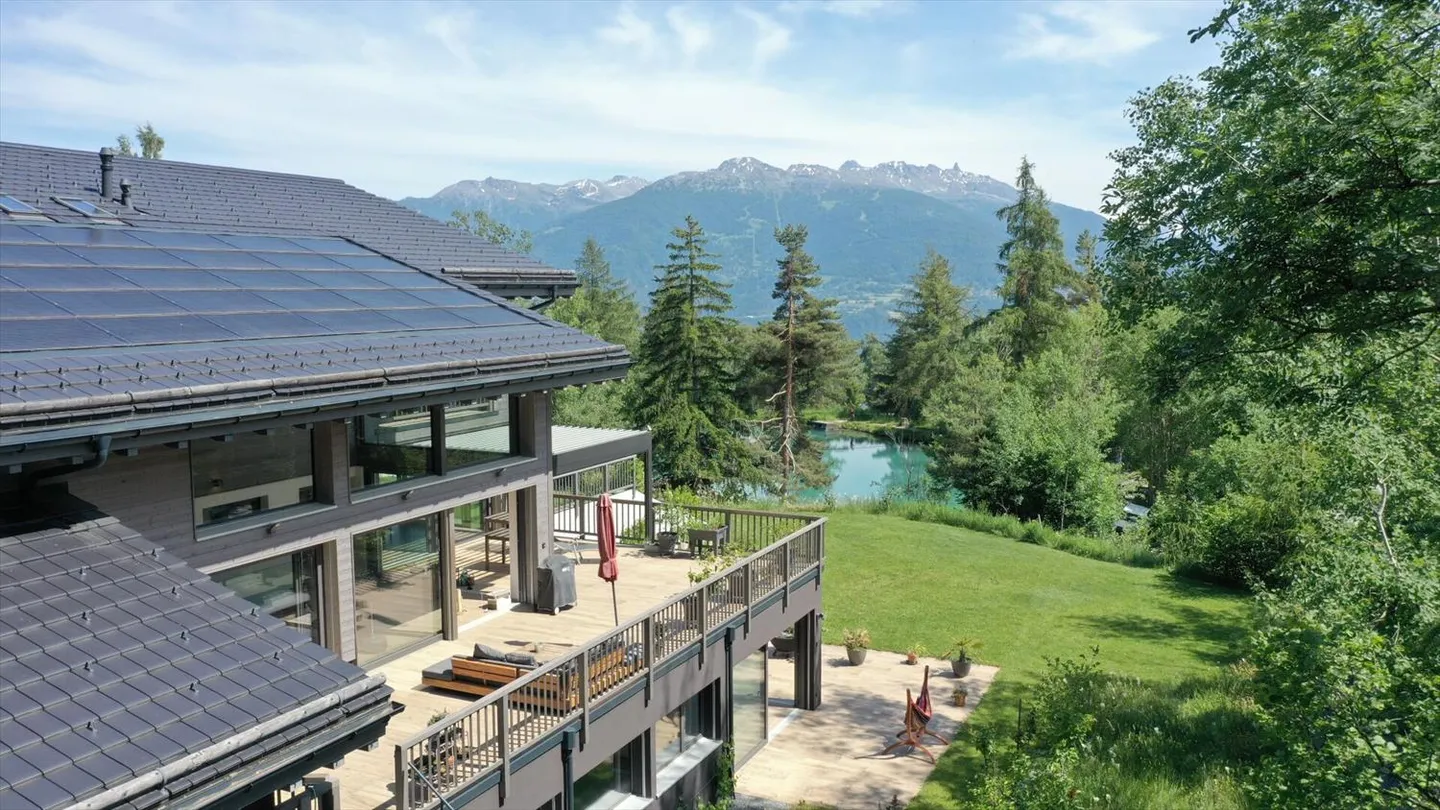 Chalet architettonico eccezionale a Mayens d'Arbaz - Lusso, natura e serenità - Foto 2 di 10