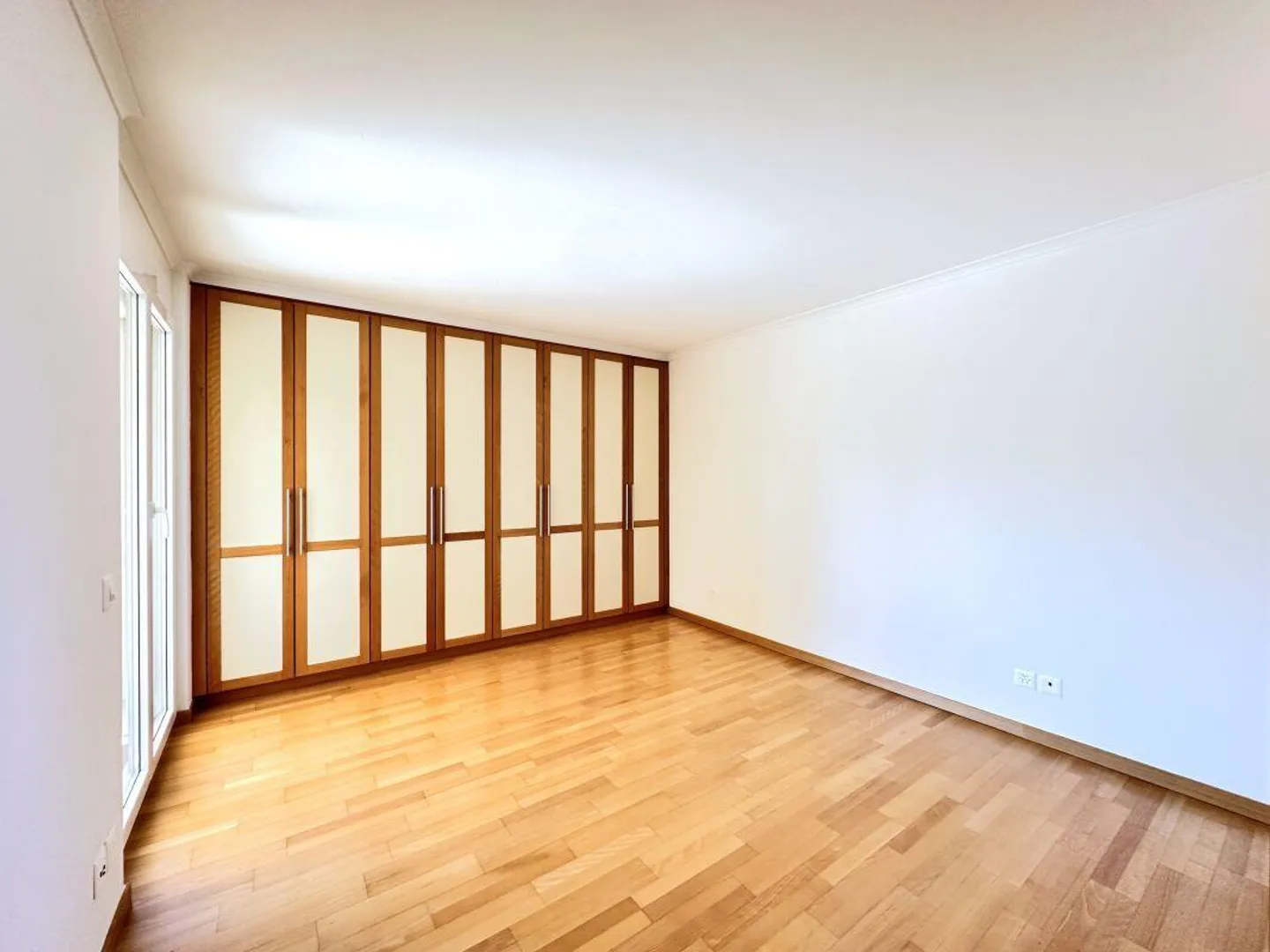 Strategic 3.5-room apartment, just a few steps from the lake - Photo 6 of 10