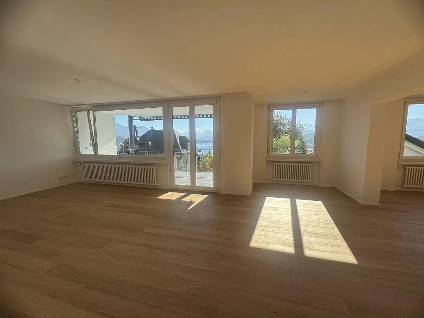 Traumhafte Seesicht ! 4-Zimmerwohnung an top Lage! - Foto 2 von 8