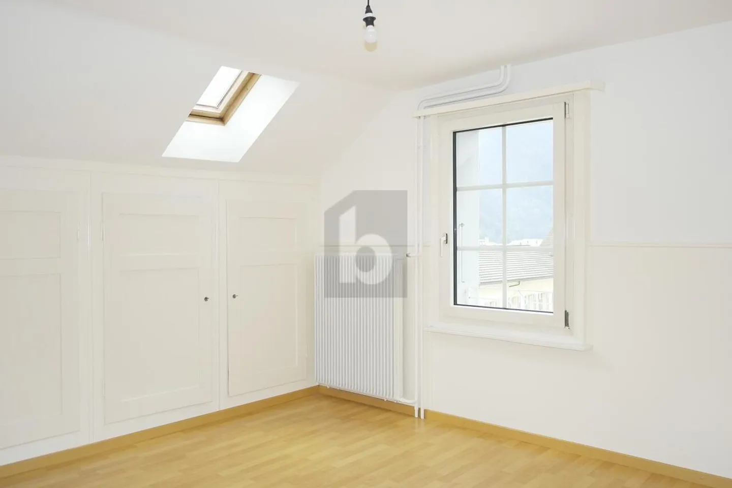 Charming, Cozy and with a View - Photo 4 of 6