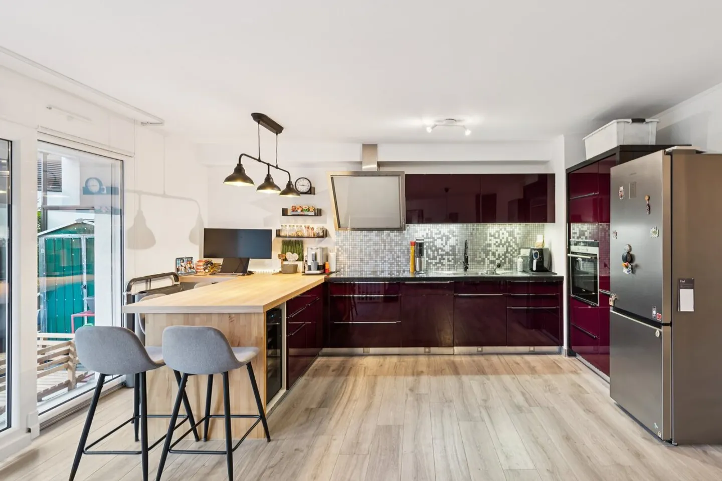 Very nice bright apartment on garden level - Photo 5 of 11