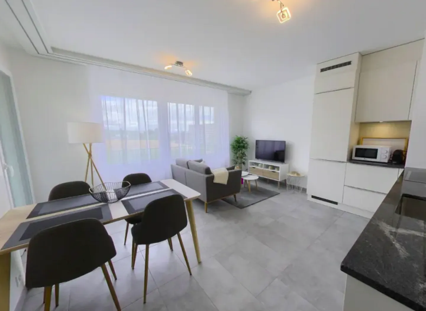 Möbliertes 2-Zimmer-Apartment - Foto 2 von 5