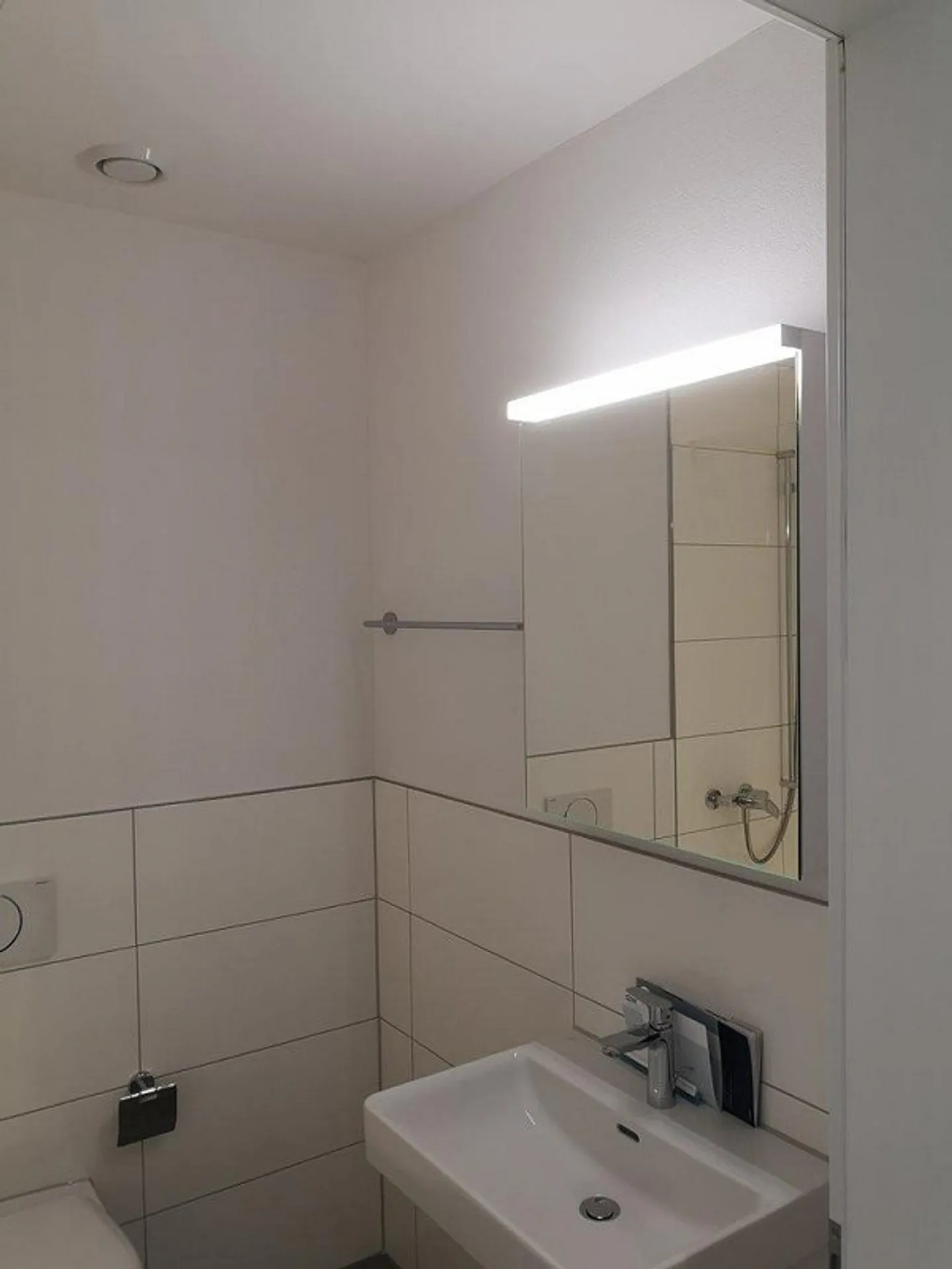 Appartamento moderno 1.5 camere con balcone spazioso - Foto 6 di 8