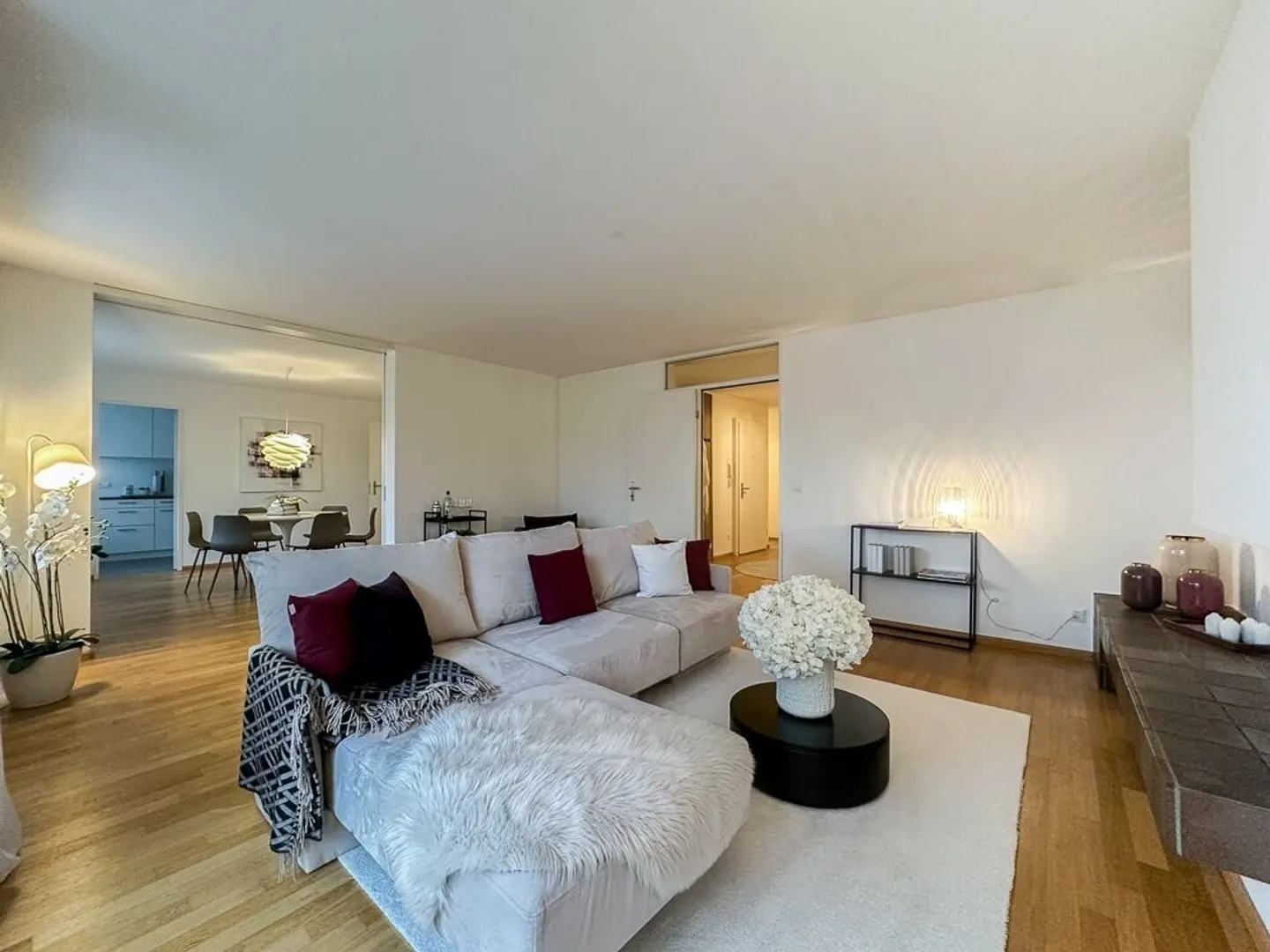 Wohnung mieten - Foto 2 von 13