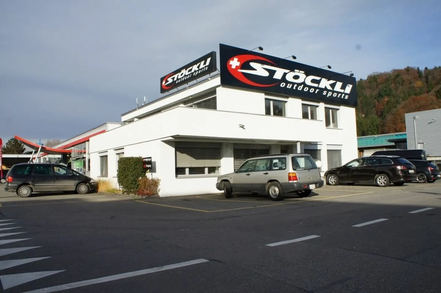 Locaux commerciaux - Photo 1 sur 5
