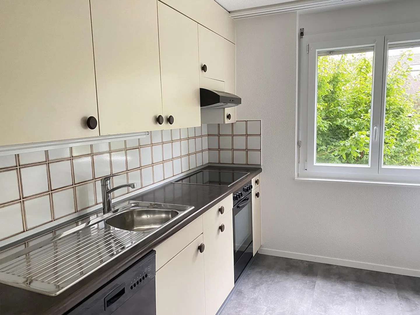 Ambiente familiare e verde - Foto 4 di 7