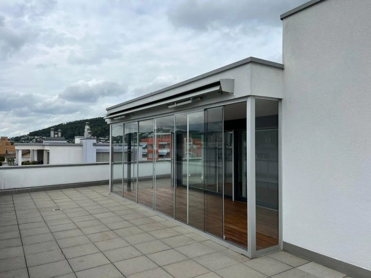 Moderne Attikawohnung mit Terrasse - Foto 10 von 10
