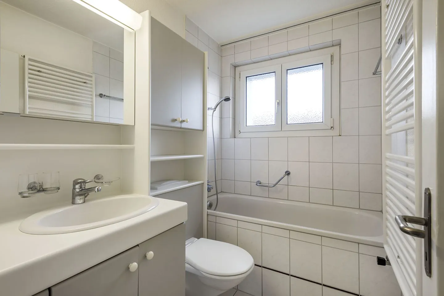 In affitto dal 1 marzo 2026 a Neuenhof, accogliente appartamento di 3 stanze al 2° piano (ultimo piano) - Foto 4 di 7