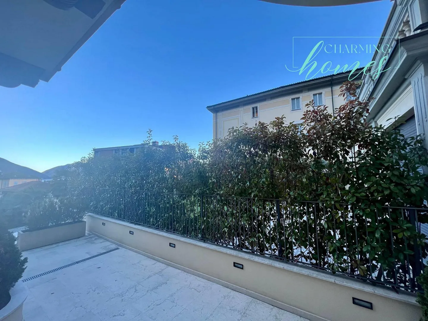 Apartment - Lugano - Photo 2 of 13