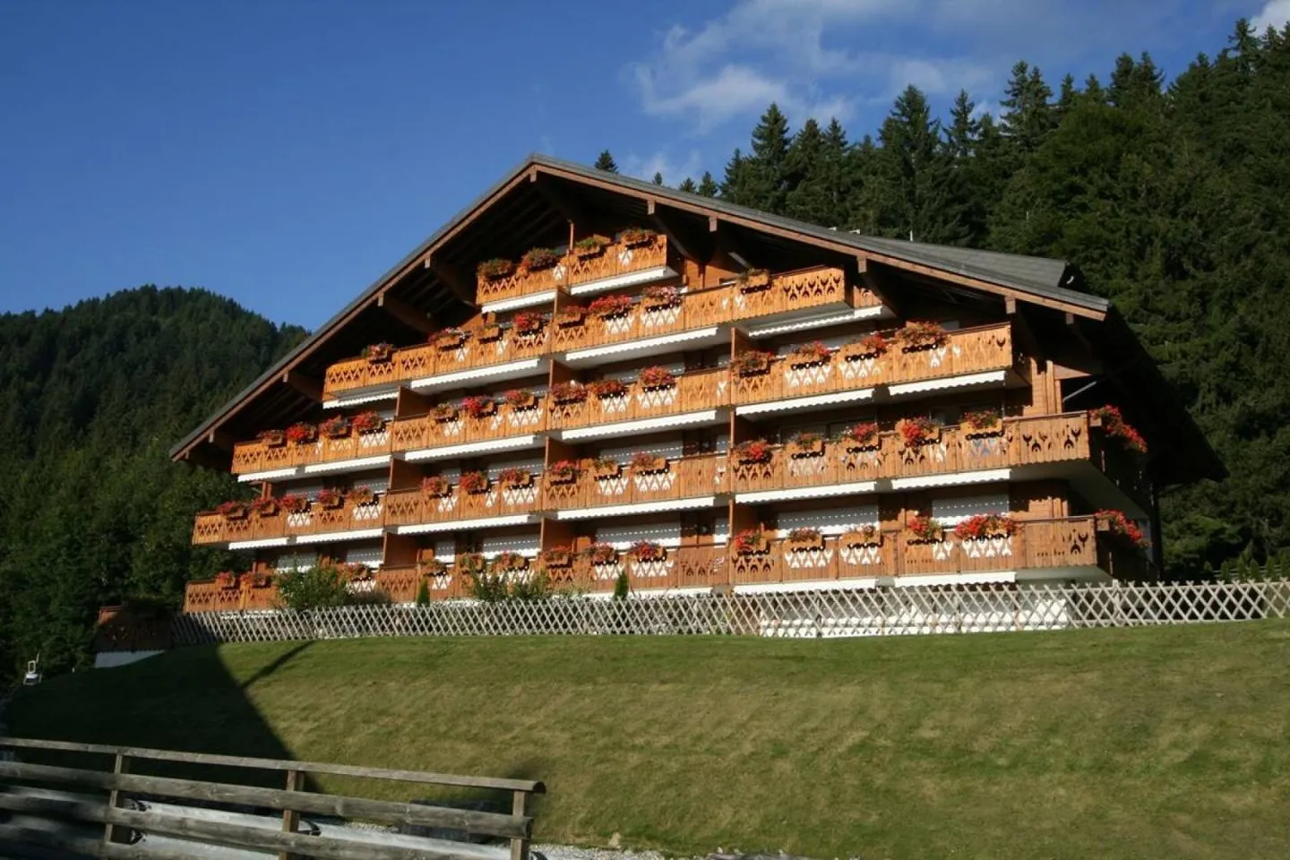 4,5-Zimmer-Wohnung - Foto 1 von 10
