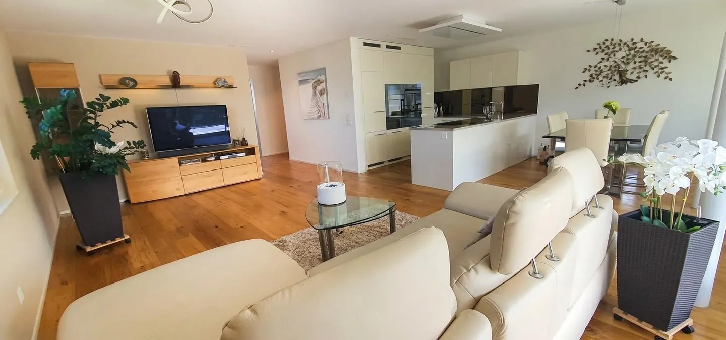 Modernes Apartment mit Bodenseeblick - Foto 8 von 16
