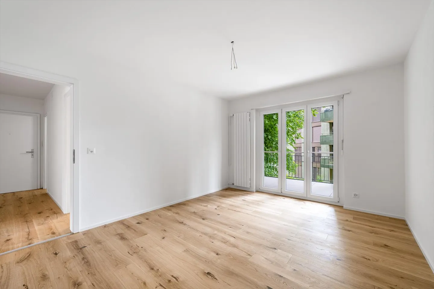 Freshly renovated - Central - Your new home? - Photo 3 of 12