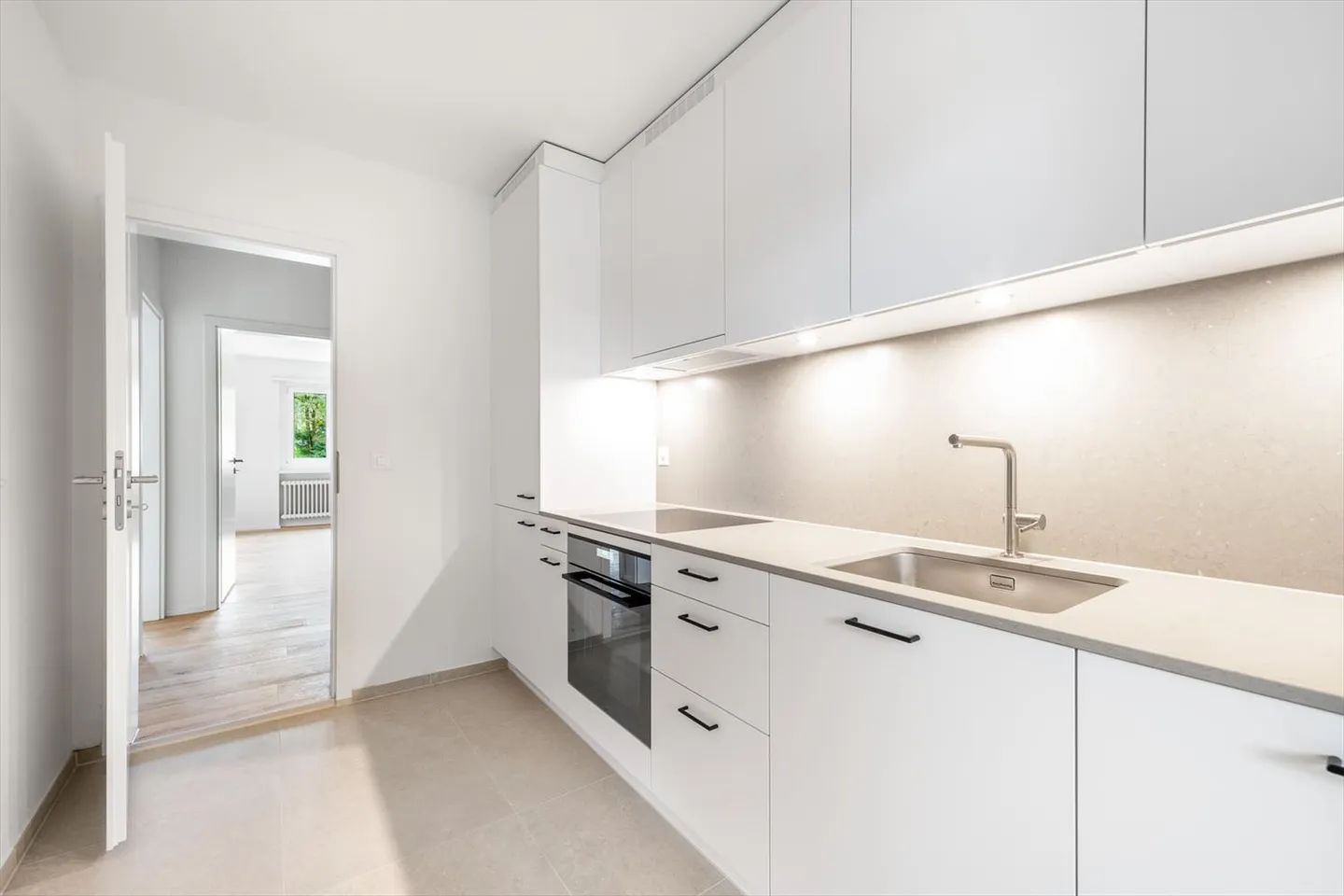 Freshly renovated - Central - Your new home? - Photo 9 of 12