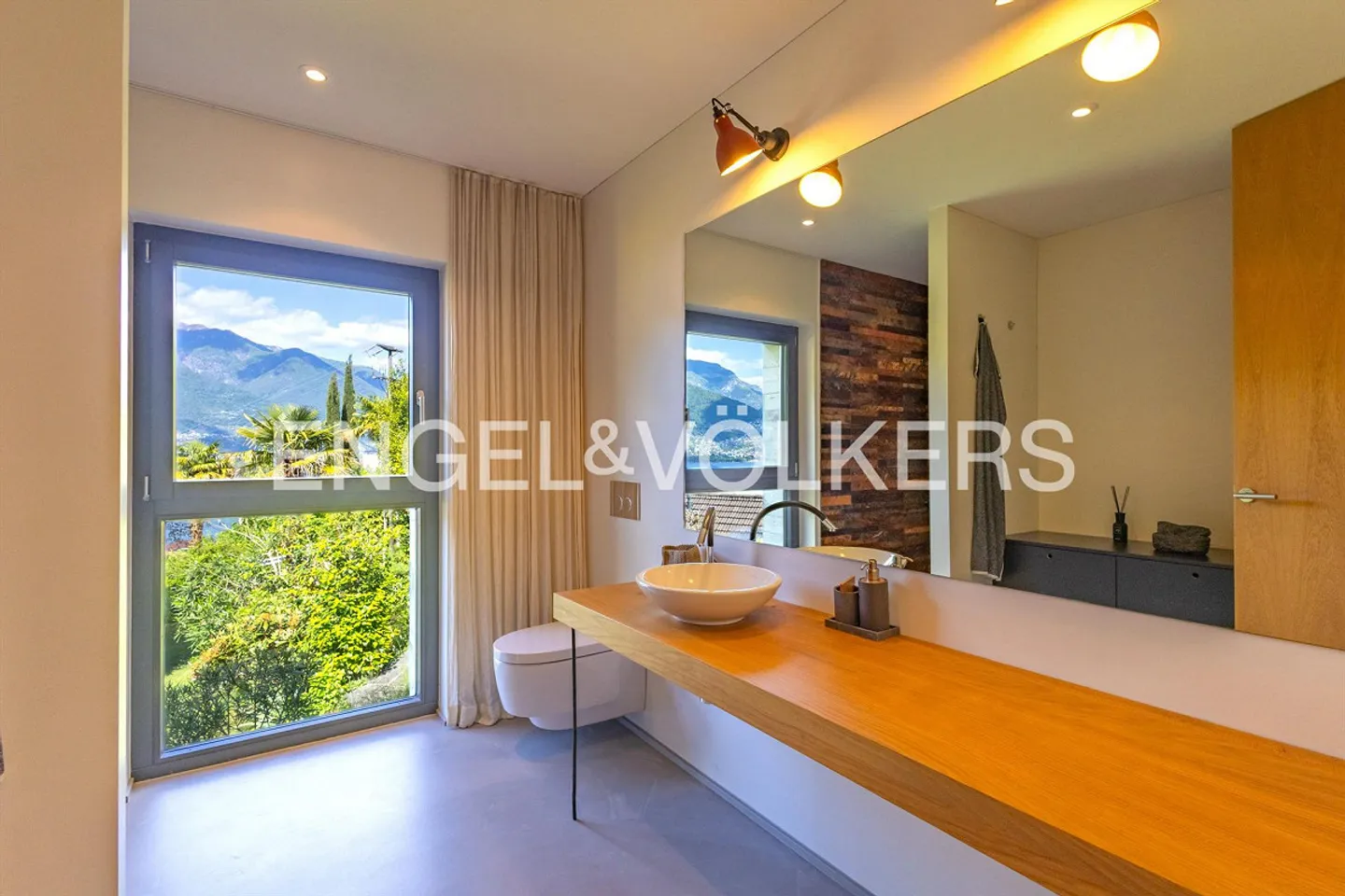 Moderne Villa mit Seeblick - Foto 12 von 16
