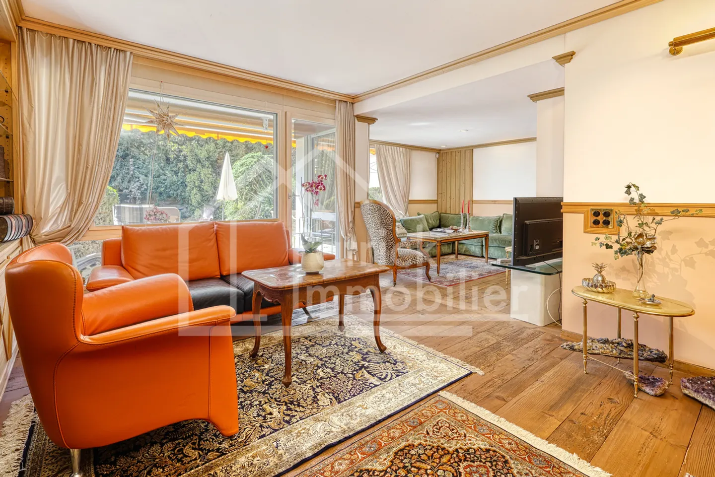 Appartement spacieux avec jardin - Photo 5 sur 10