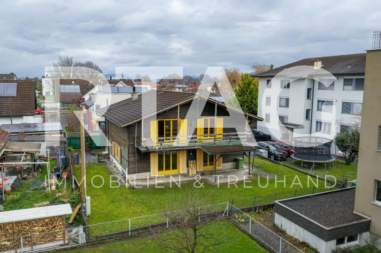 Maison individuelle - Photo 1 sur 9