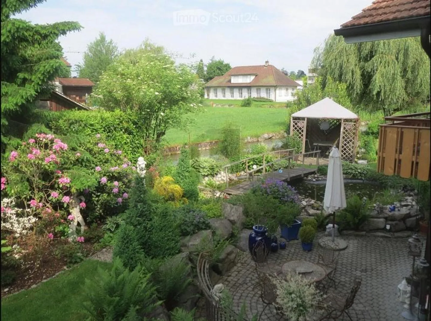 Charmantes Einfamilienhaus mit Garten - Foto 1 von 4