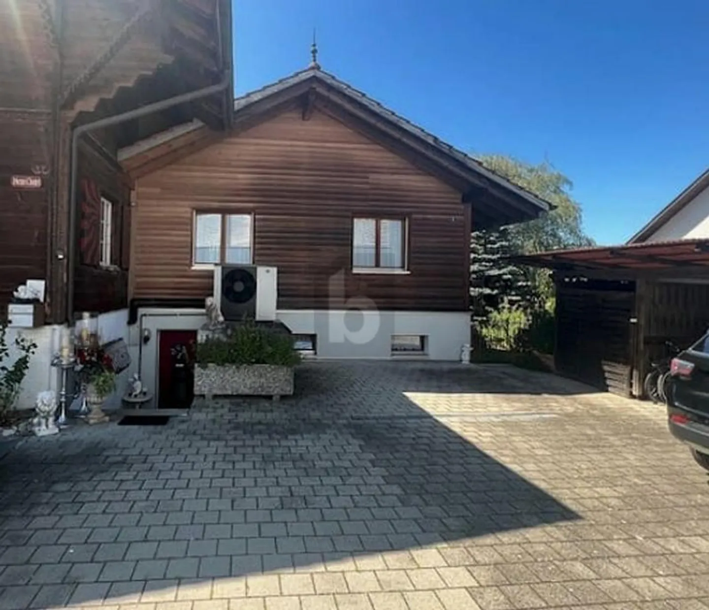 Charmantes Einfamilienhaus mit Garten - Foto 3 von 4