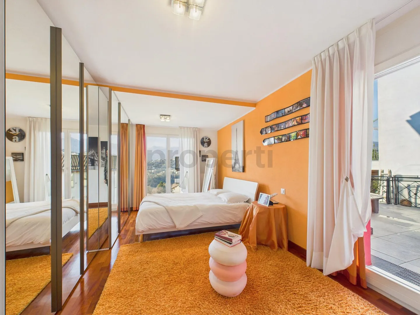 Elegant detached house with 6.5 rooms, garden, and open view in Davesco-Soragno - Photo 6 of 14
