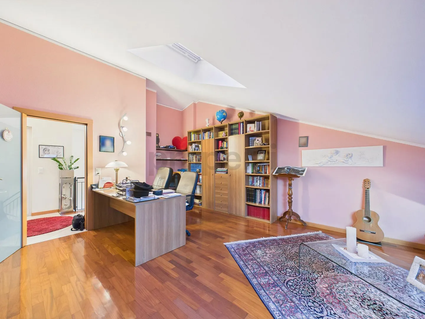 Elegant detached house with 6.5 rooms, garden, and open view in Davesco-Soragno - Photo 7 of 14