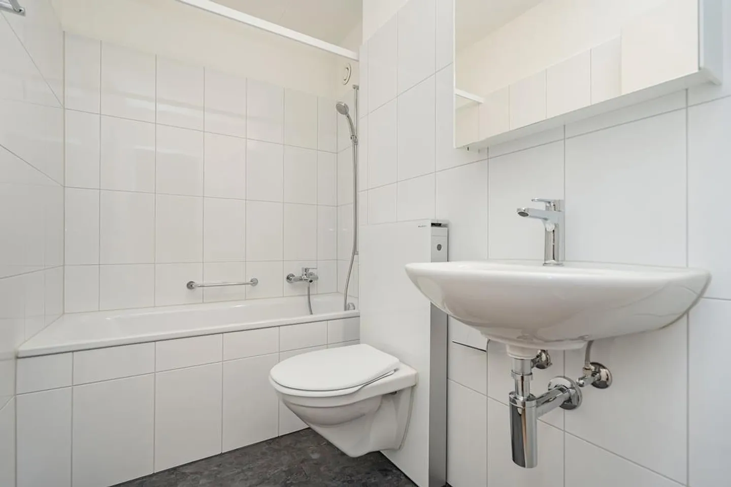 Are you the first tenant after the renovation? - Photo 5 of 11