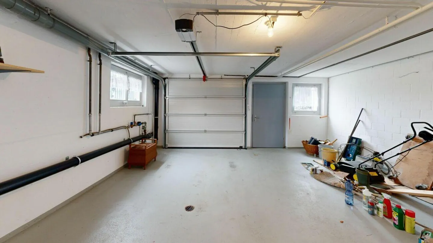 Charming Family Home with Garden - Photo 16 of 17