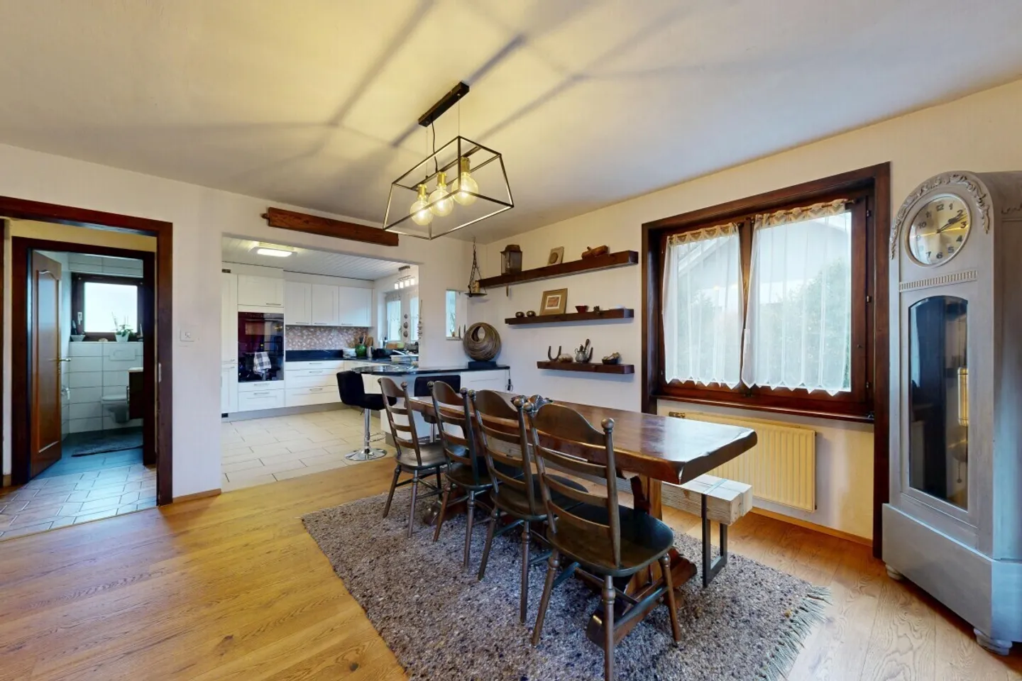 Detached house on a large quiet plot - Photo 5 of 12