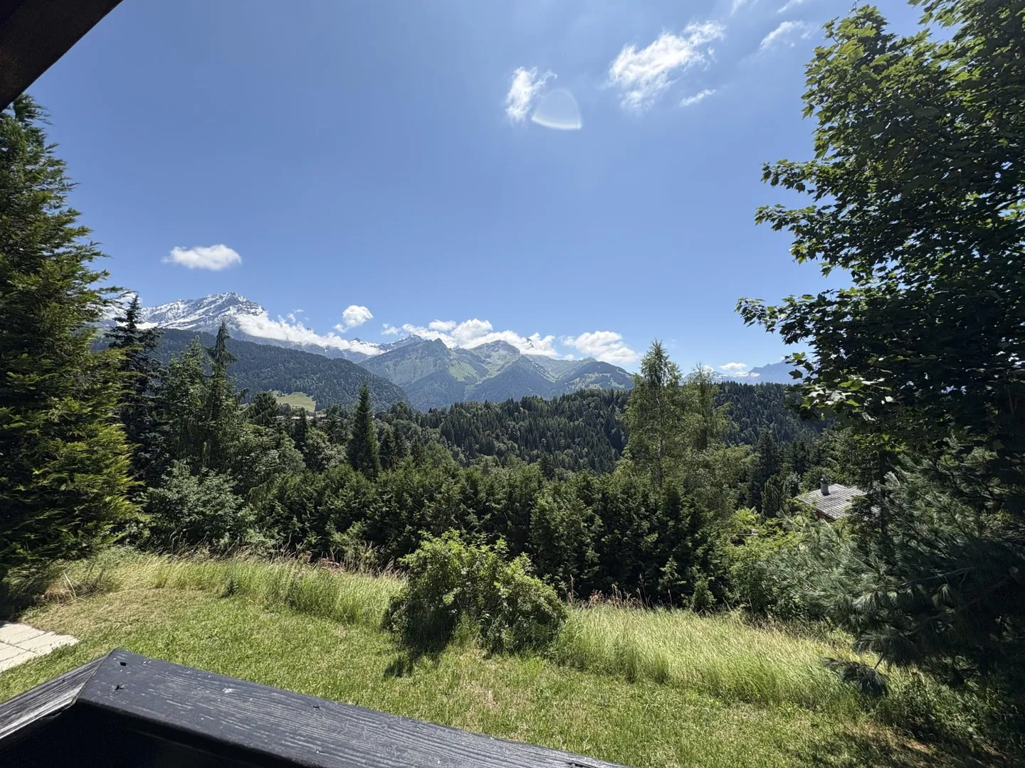 Charmantes Chalet mit Atemberaubender Aussicht - Foto 3 von 10