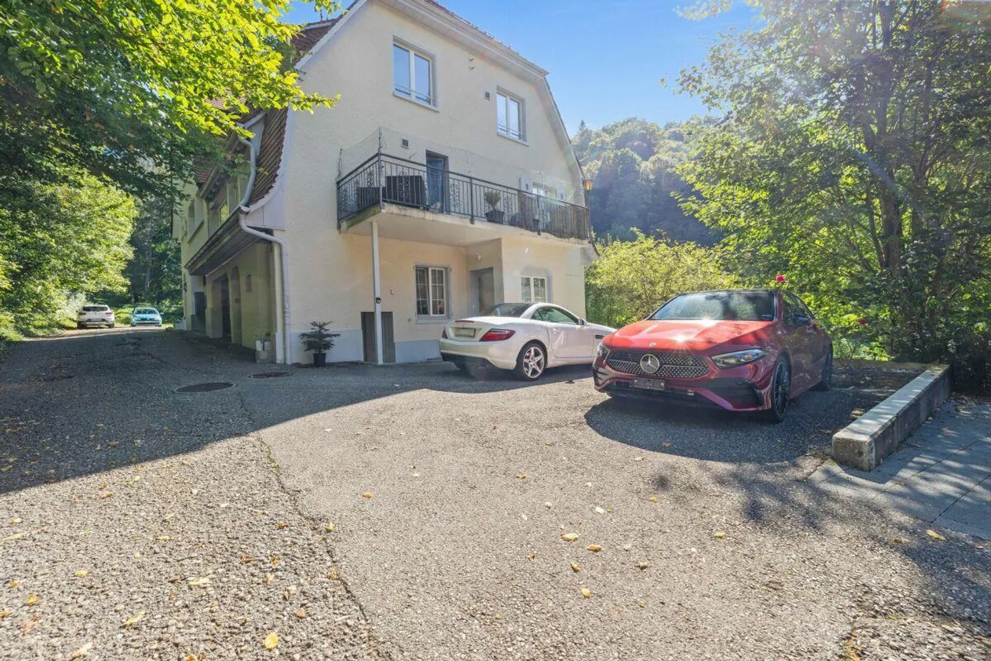 Casa bifamiliare con appartamento ai margini della zona edificabile - Foto 13 di 18