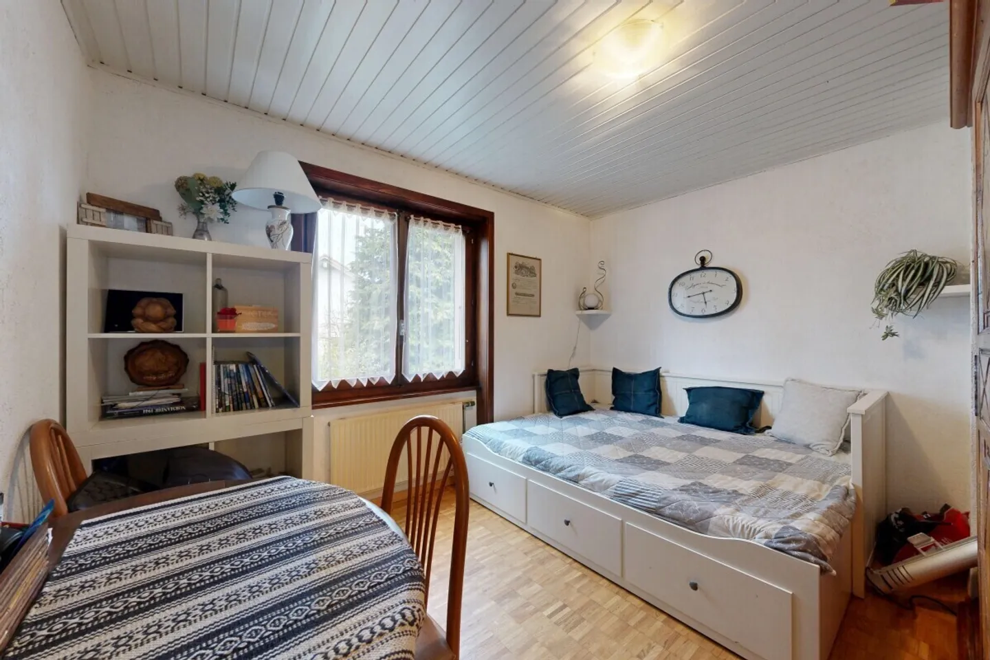 Detached house on a large quiet plot - Photo 8 of 12