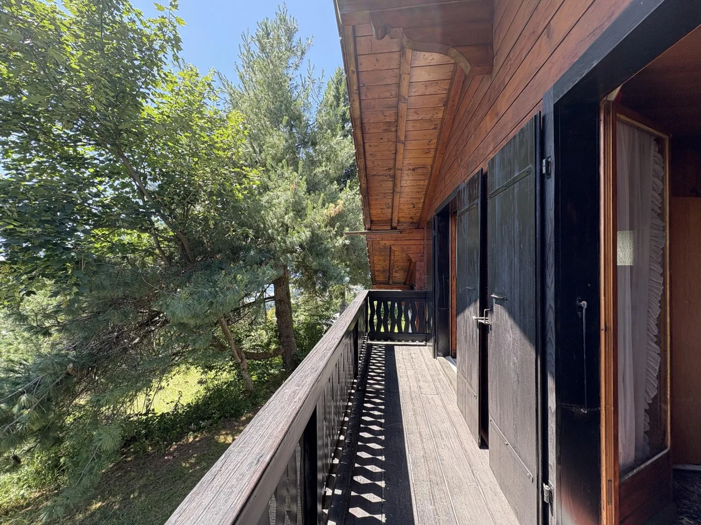 Charmantes Chalet mit Atemberaubender Aussicht - Foto 4 von 10