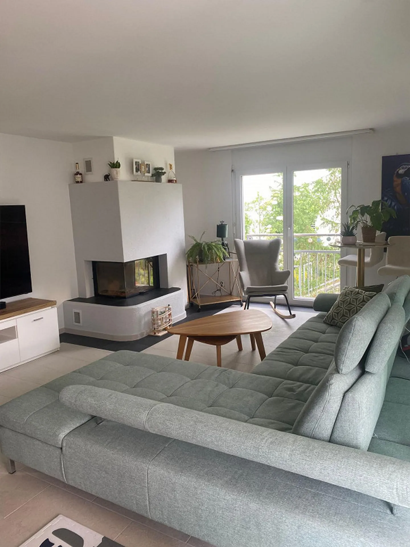Bellissimo appartamento di 4,5 stanze con molto spazio in una posizione tranquilla - Foto 9 di 9