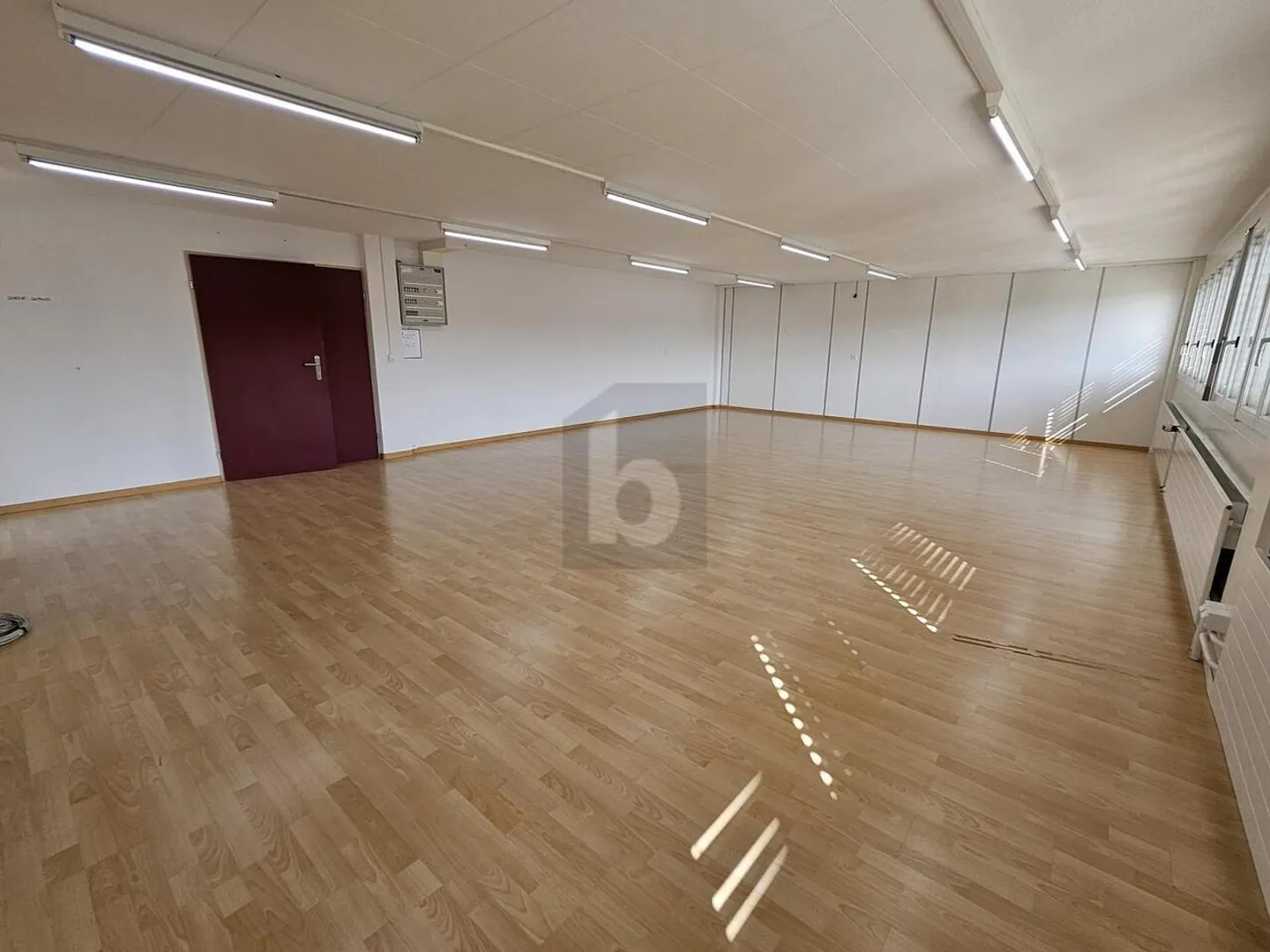 Geräumiges Büro für Seminare - Foto 3 von 6