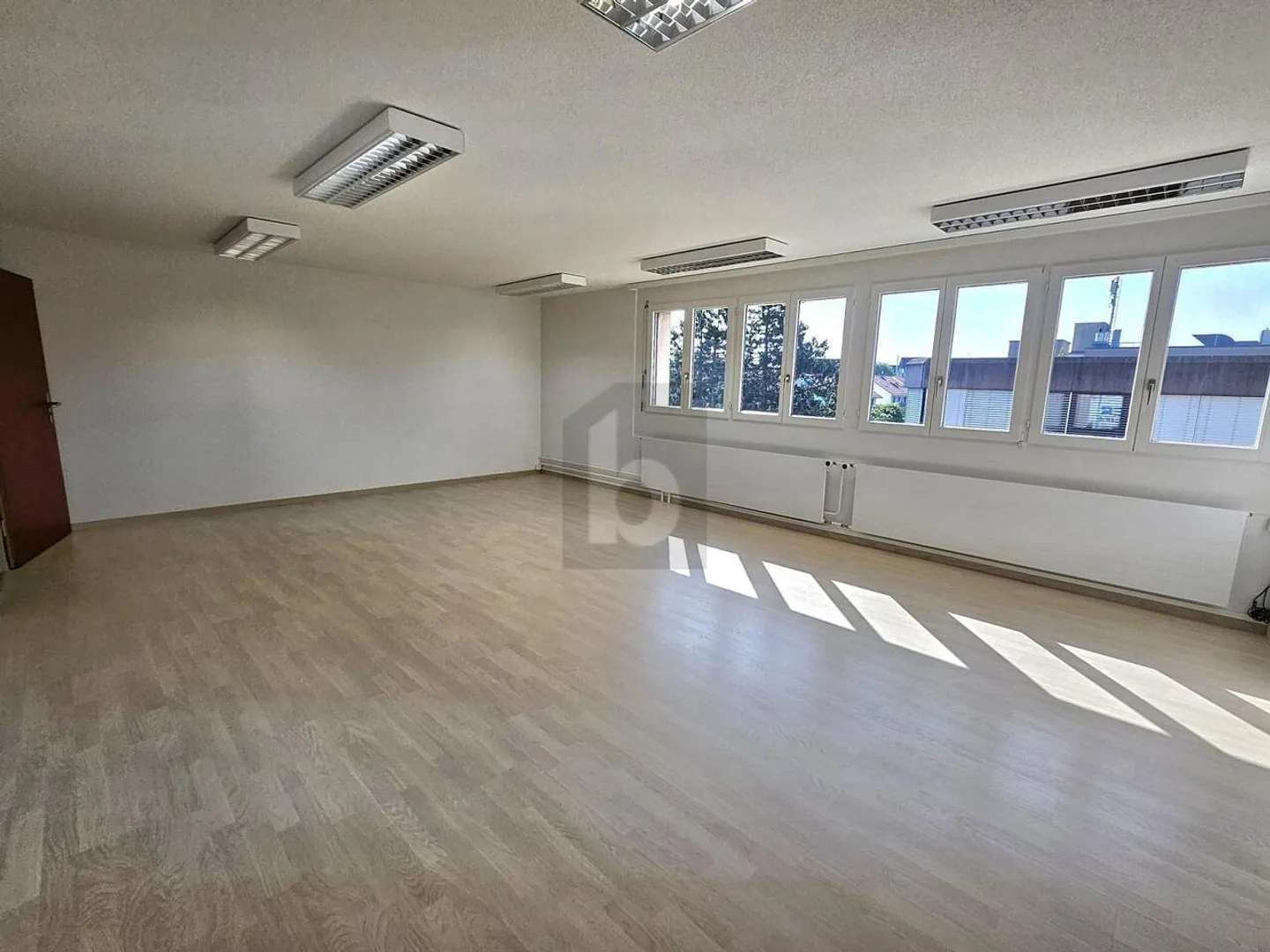 Geräumiges Büro für Seminare - Foto 1 von 6