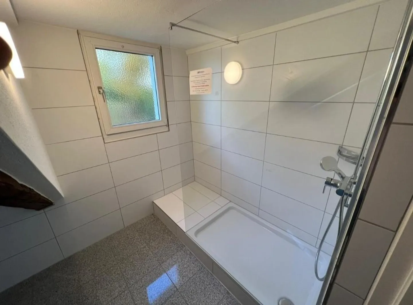 Attractive 4.5-Room Old Building Apartment with Charm - Photo 8 of 14