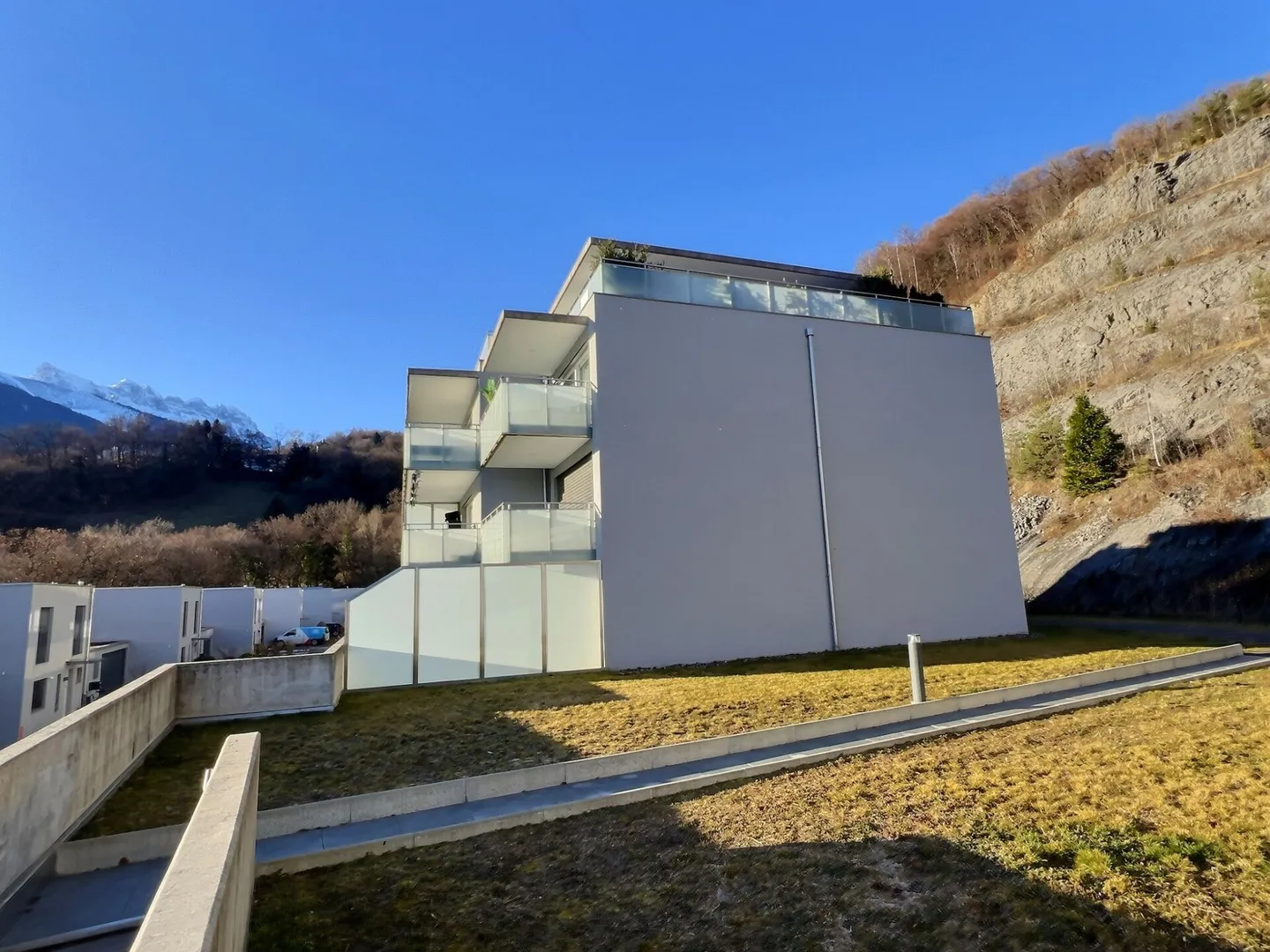 Nouvel appartement 2,5 pièces - Photo 1 sur 17