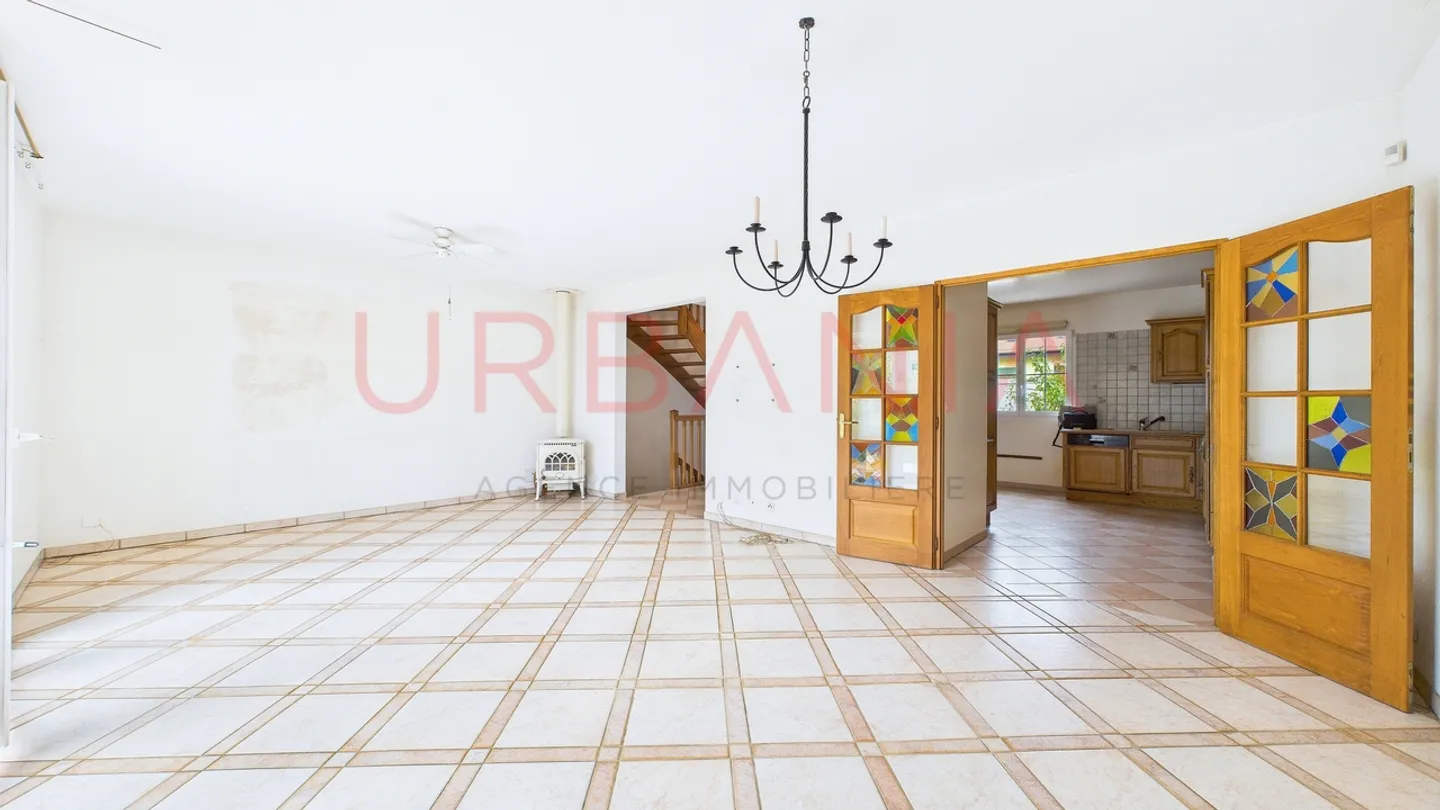 Terraced house to refresh in a sought-after area of Vessy - Photo 5 of 15