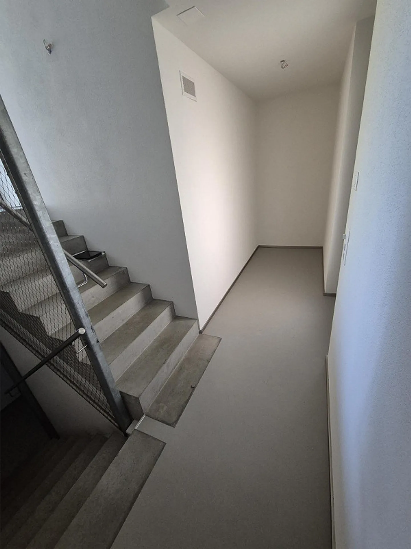 Modern 3.5-room terraced house in a quiet location in Ziefen - Photo 9 of 12