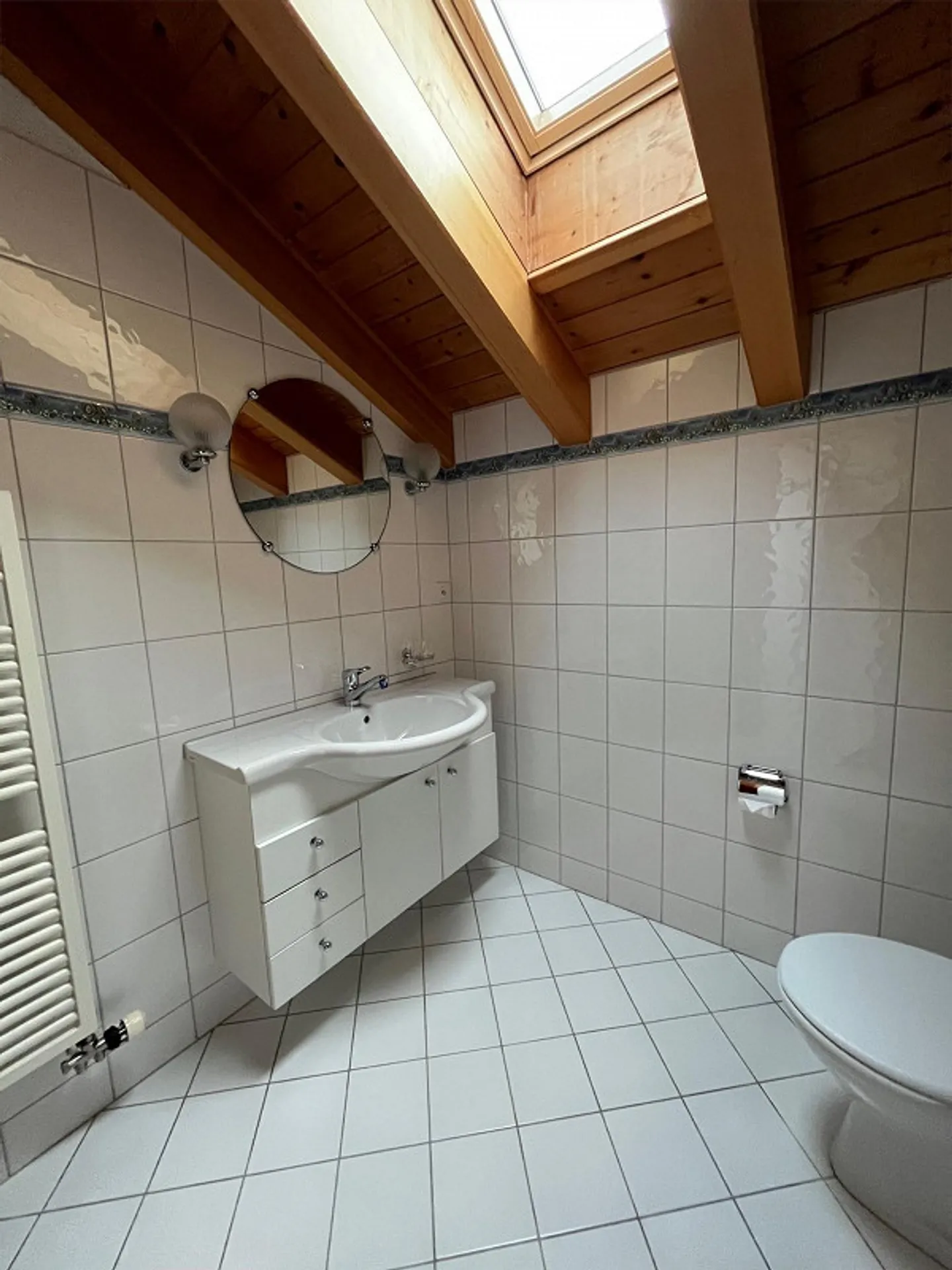 Charming 3.5 Room Apartment - Photo 2 of 14