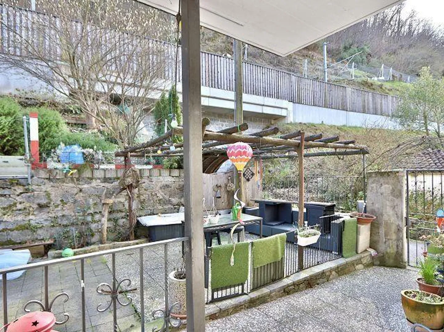 7-room house with pergola and small garden near the lake - Photo 19 of 25