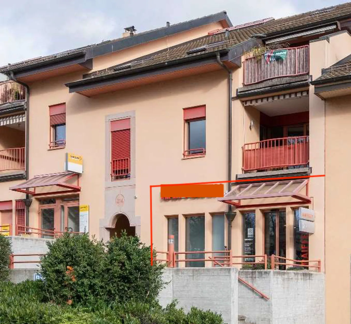 Commercial space of 6 rooms in Satigny - Photo 1 of 10