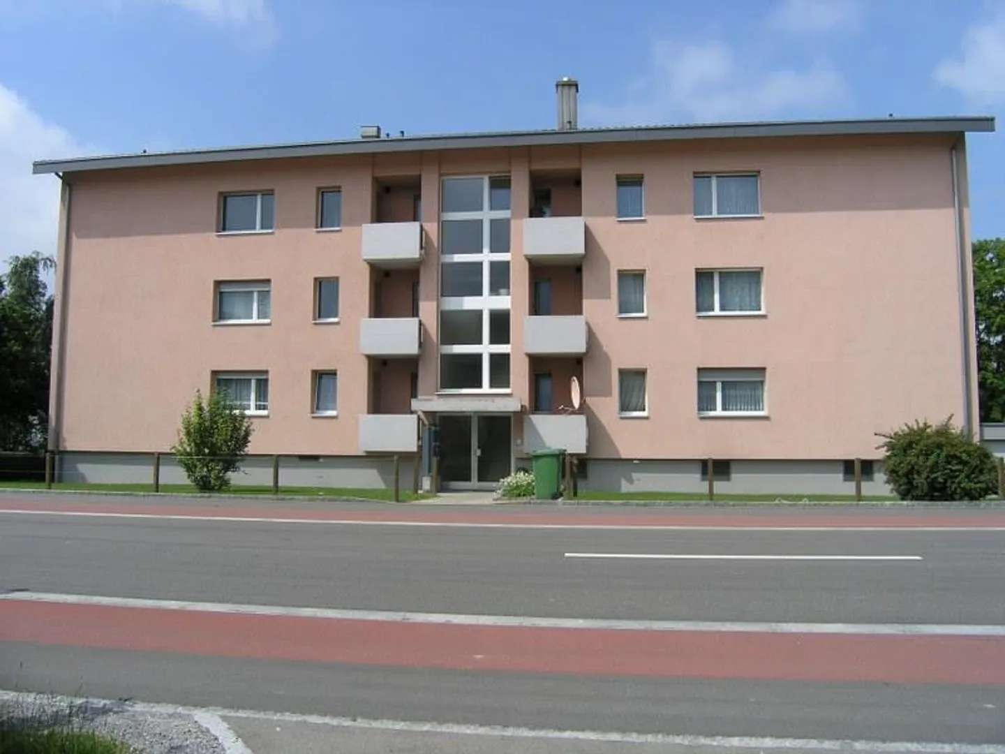 Attractive 3-room apartment - Photo 1 of 11