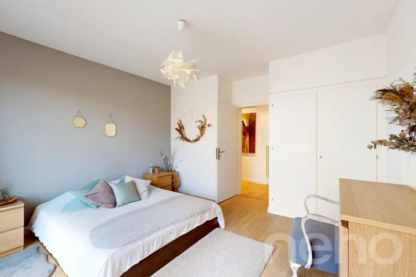 Appartement lumineux de 4 pièces avec balcons et vue dégagée - Photo 9 sur 12