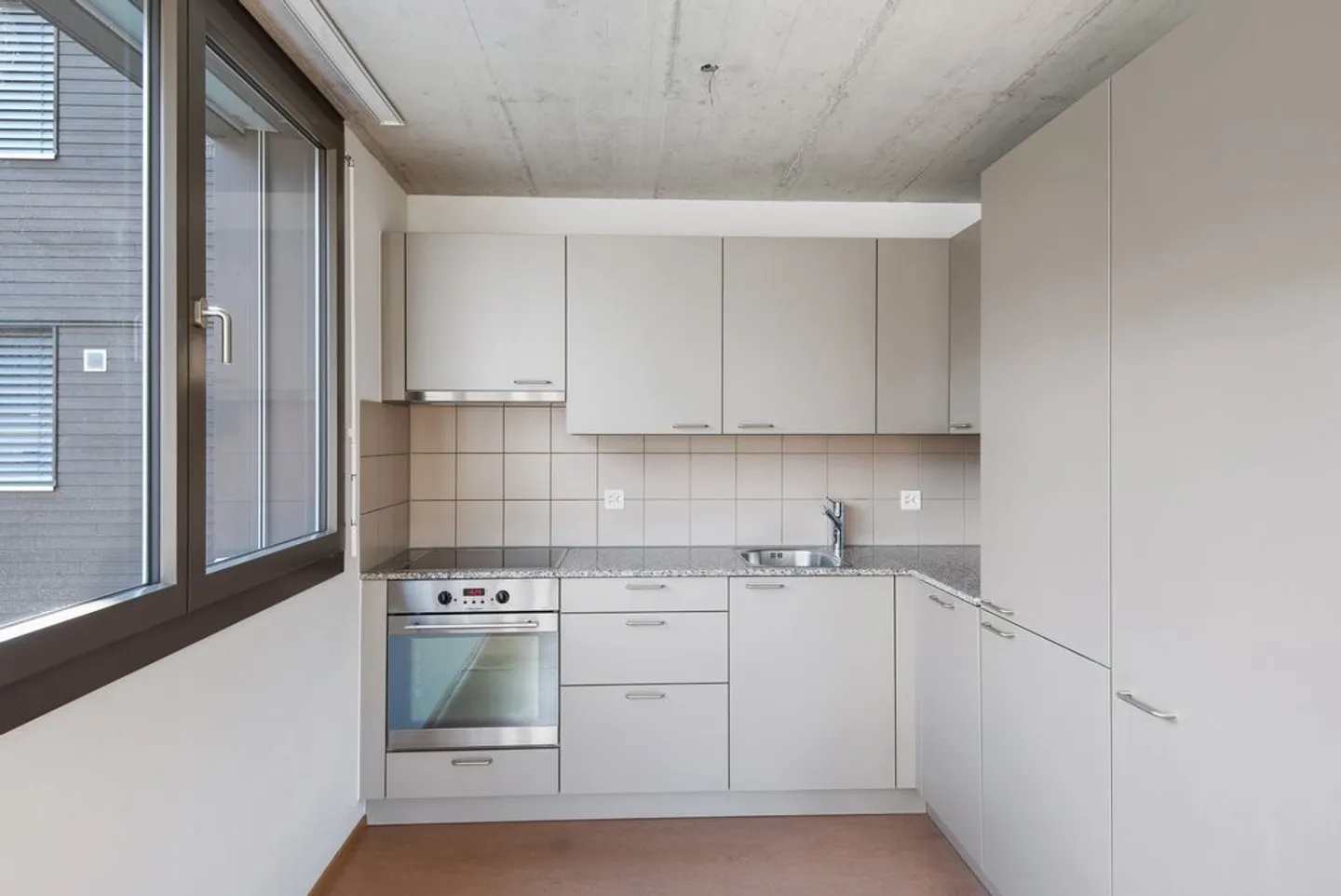Vivere in una zona residenziale tranquilla e adatta ai bambini - Foto 5 di 8