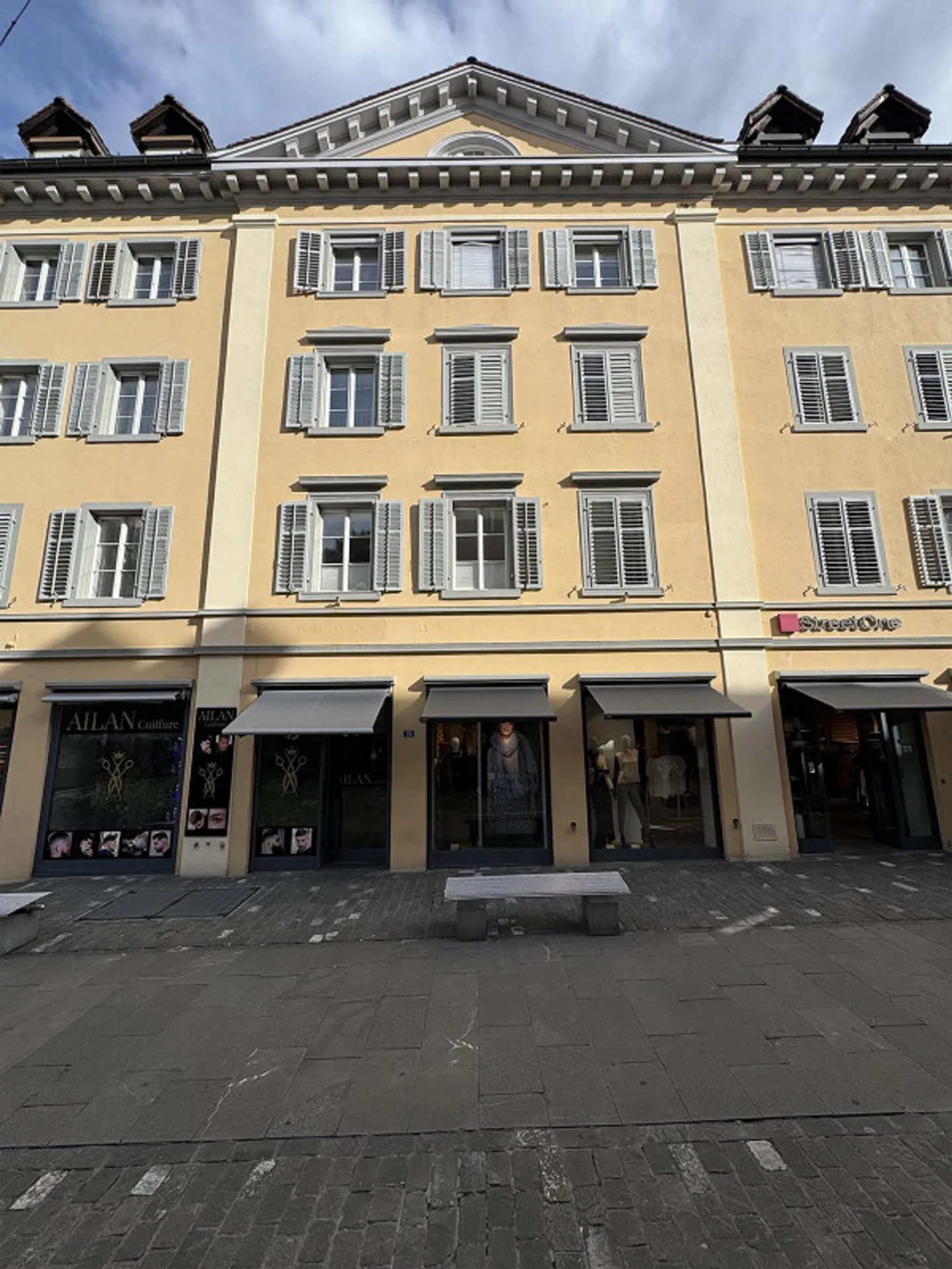 3.5 Room Old Town Apartment - Photo 3 of 3