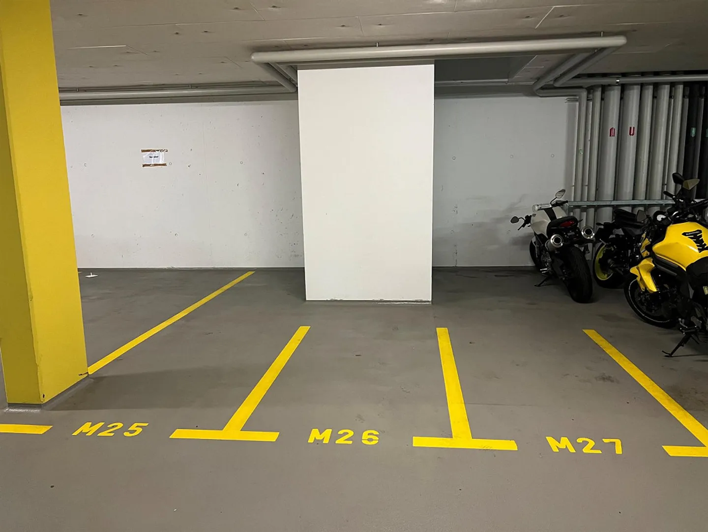 Posti auto per Vespa e ciclomotori in affitto - Foto 1 di 1
