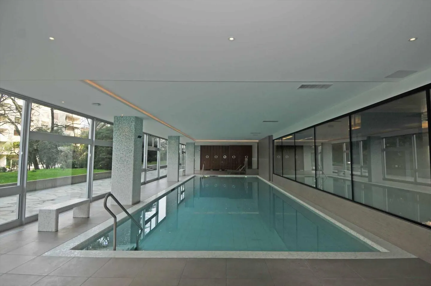 Vente en SI - Agréable appartement 2 pièces dans le quartier de Florissant - Photo 5 sur 6
